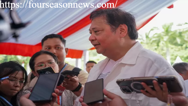 Dari Legenda ke Harapan Baru Stamford Bridge - Claude Makelele adalah nama yang tak asing bagi penggemar Chelsea dan pencinta sepak bola dunia. Sebagai gelandang bertahan yang mengubah cara pandang terhadap posisi “holding midfielder,” Makelele menjadi ikon tak tergantikan di era keemasan Chelsea awal 2000-an. Kini, di tengah proses regenerasi skuad, muncul nama Moises Caicedo—gelandang muda asal Ekuador yang digadang-gadang sebagai penerus peran vital tersebut.