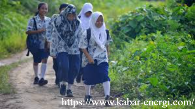 Perjuangan Anak Gunung Kejar Ilmu